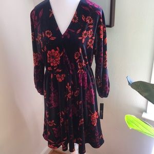 Maggy London velvet look dress NWT